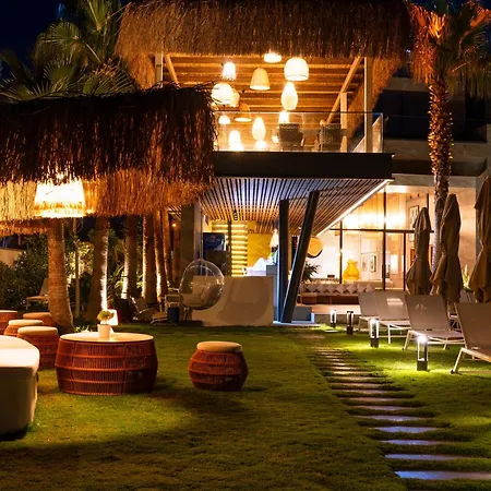 Arts Bodrum فندق يالِكافاك